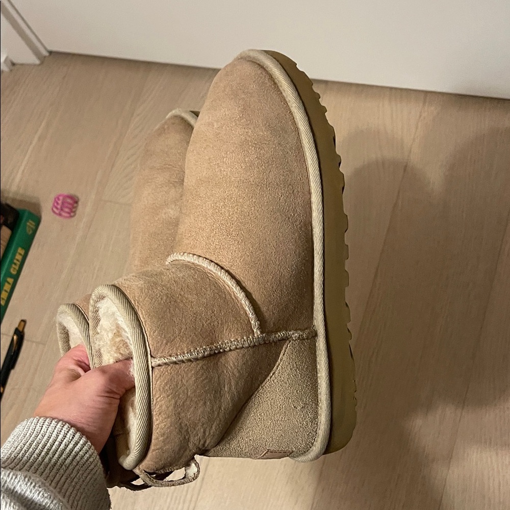 Ugg Mini (Sand) - image 3